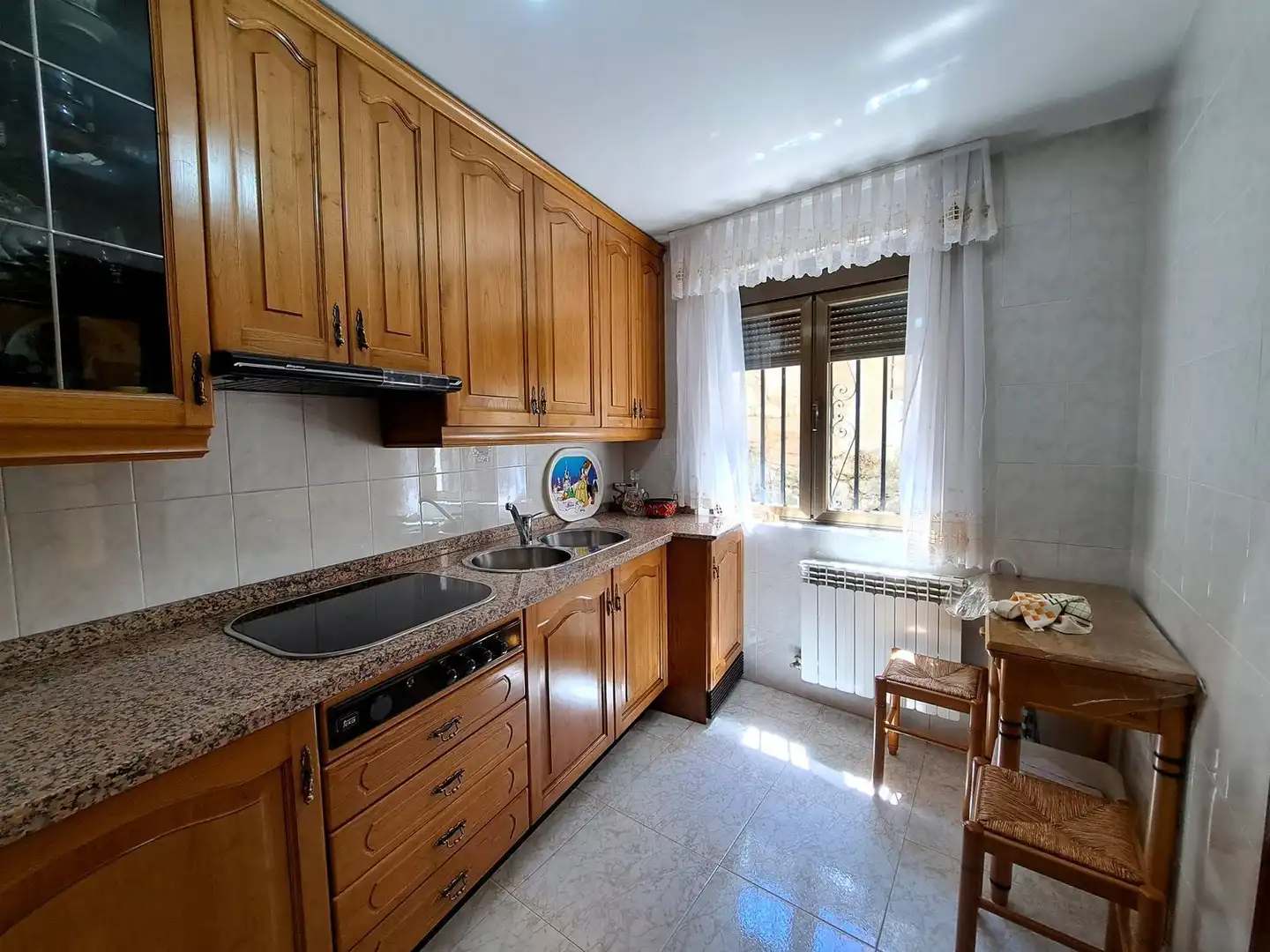 Kitchen of Houses for sale in San Esteban de la Sierra  with Terrace and Storage room