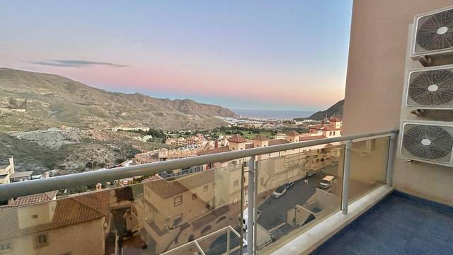 Piso en Venta en Calle Calle de las Higueras, 95 en La Envía