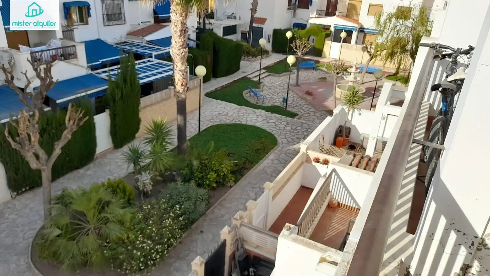 Bungalow con terrazza in affitto a Calle del vall de Laguar 6, imagen 32