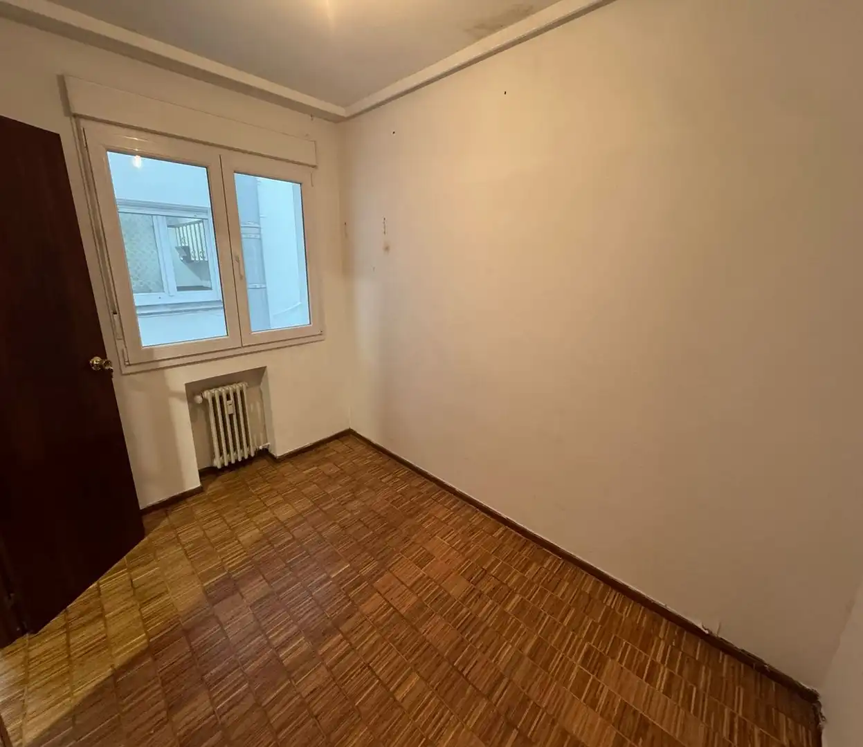 Habitación de Piso en venta en Gijón  con Calefacción y Parquet