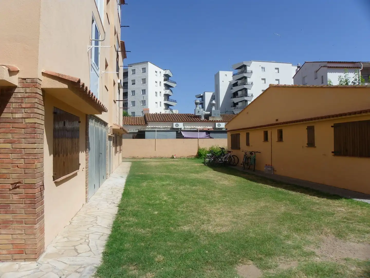 Parking de Ático en venta en L'Estartit con Aire acondicionado, Calefacción y Terraza