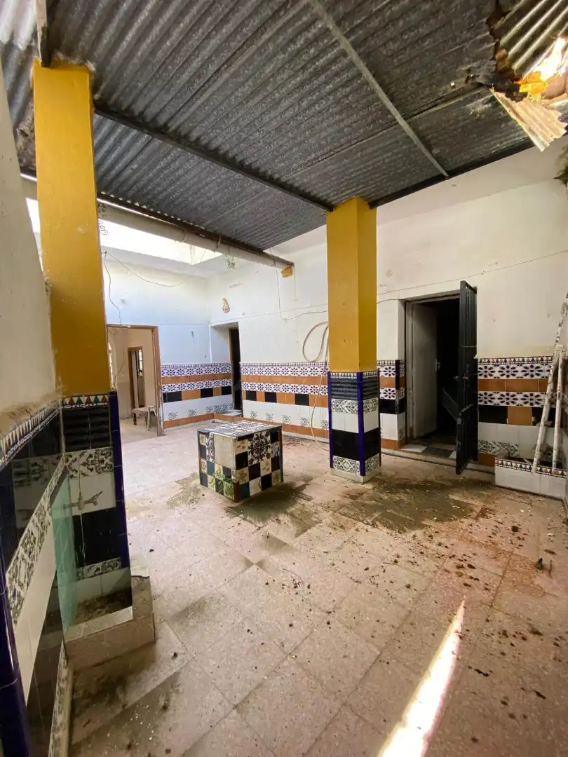Casa adosada en venda en Carmona amb Terrassa