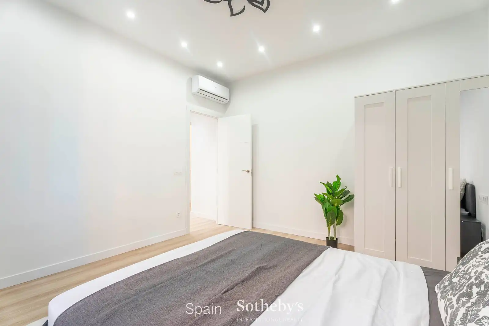 Appartement compact avec ascenseur à vendre à Paseo de la Reina Cristina, imagen 28