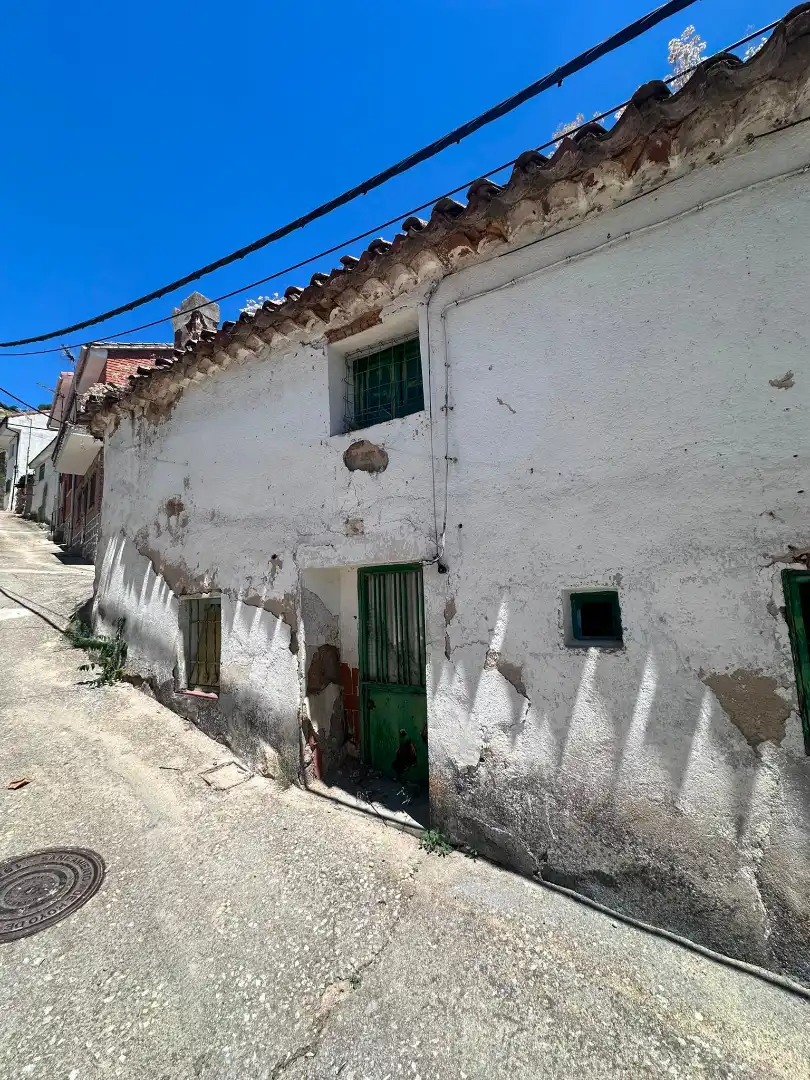 Vista exterior de Casa o chalet en venta en El Hoyo de Pinares 