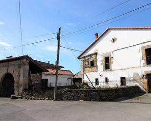 Vista exterior de Casa o xalet en venda en Cabezón de la Sal