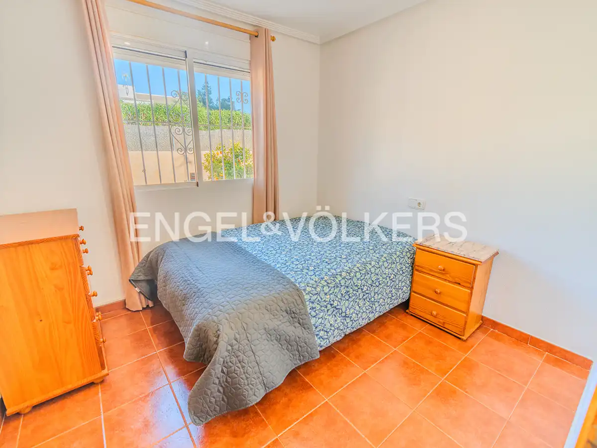 Habitación de Casa o chalet en venta en Mutxamel con Aire acondicionado, Calefacción y Jardín privado