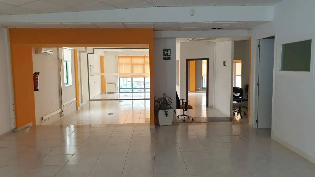Ufficio con ascensore in affitto a Polígono Pocomaco, imagen 5