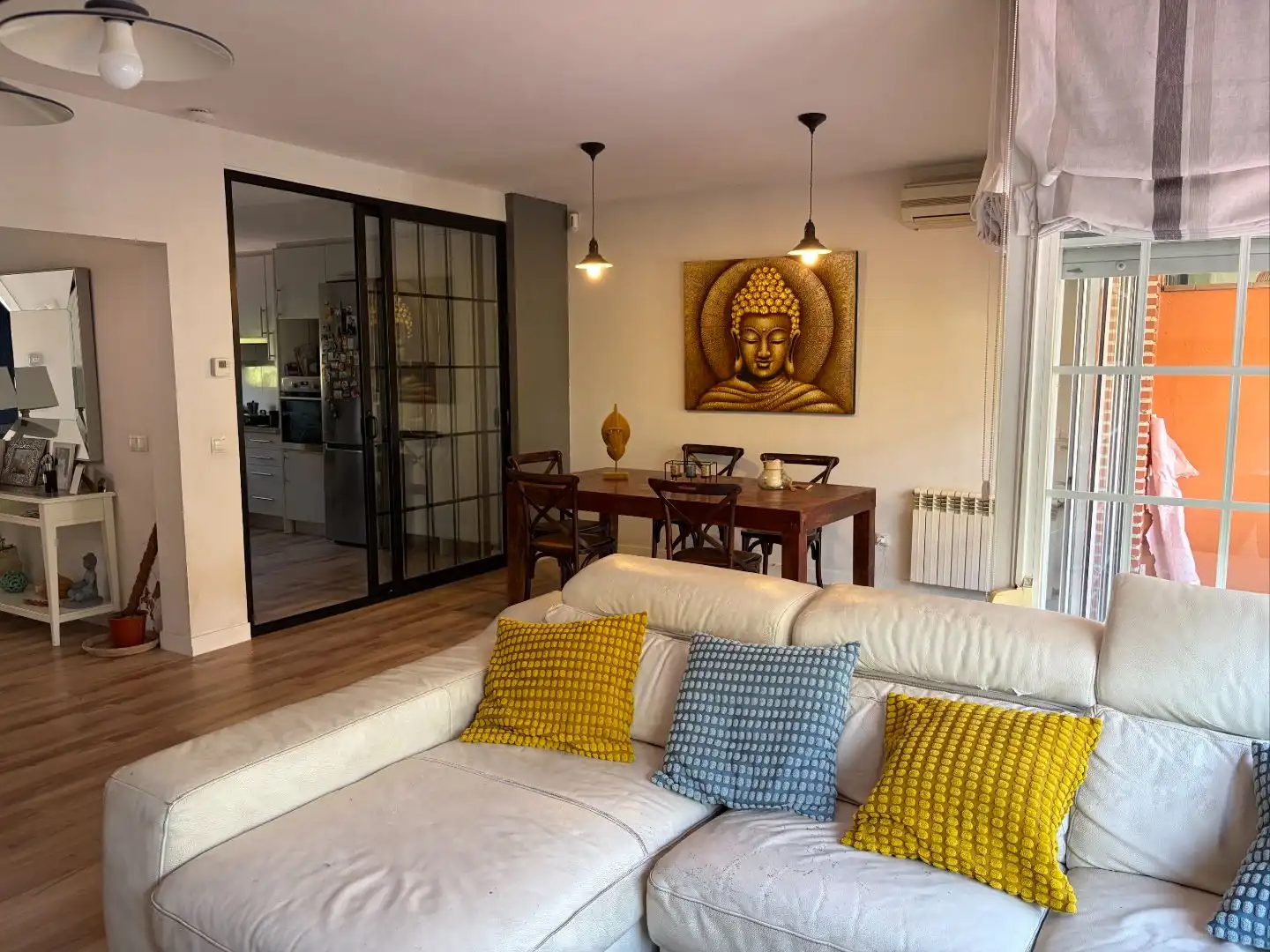 Sala d'estar de Casa o xalet en venda en Villaviciosa de Odón amb Aire condicionat i Terrassa