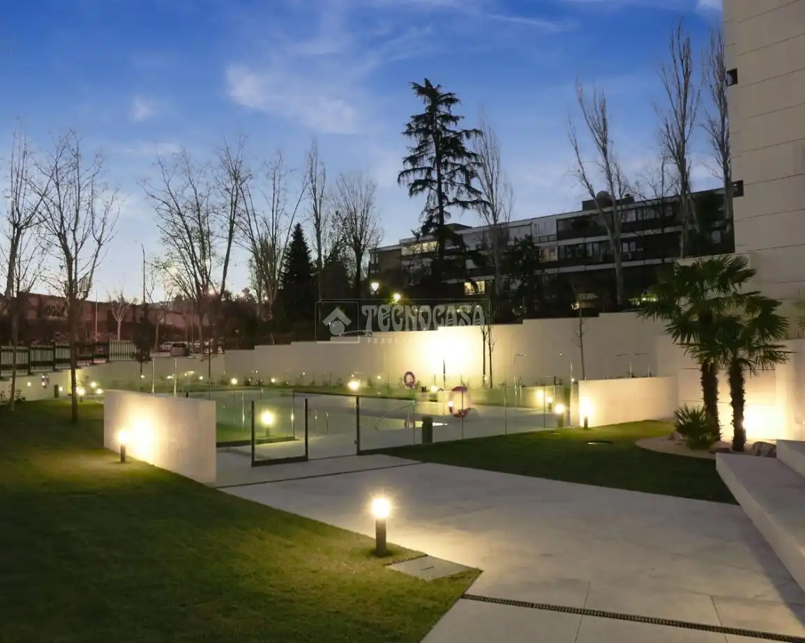 Terrasse von Wohnung zur Miete in  Madrid Capital mit Klimaanlage, Heizung und Abstellraum