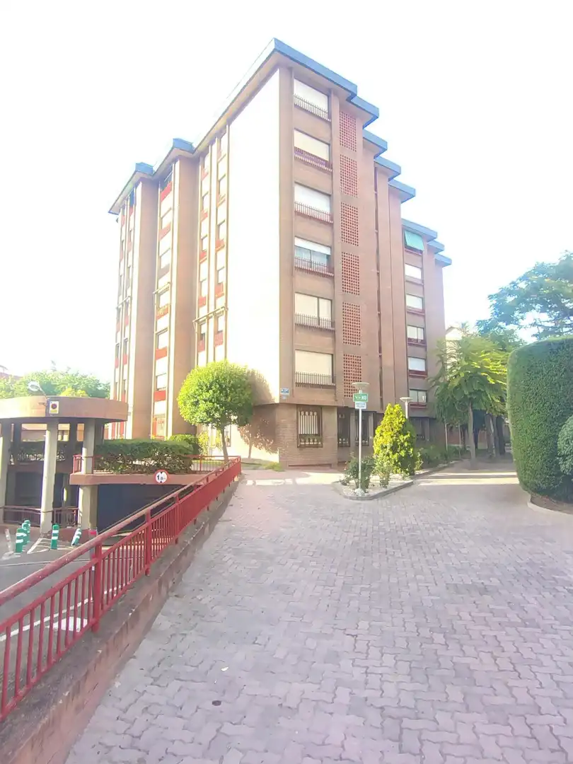 Exterior view of Flat for rent in Valladolid  with Air Conditioner, Heating and Parquet flooring