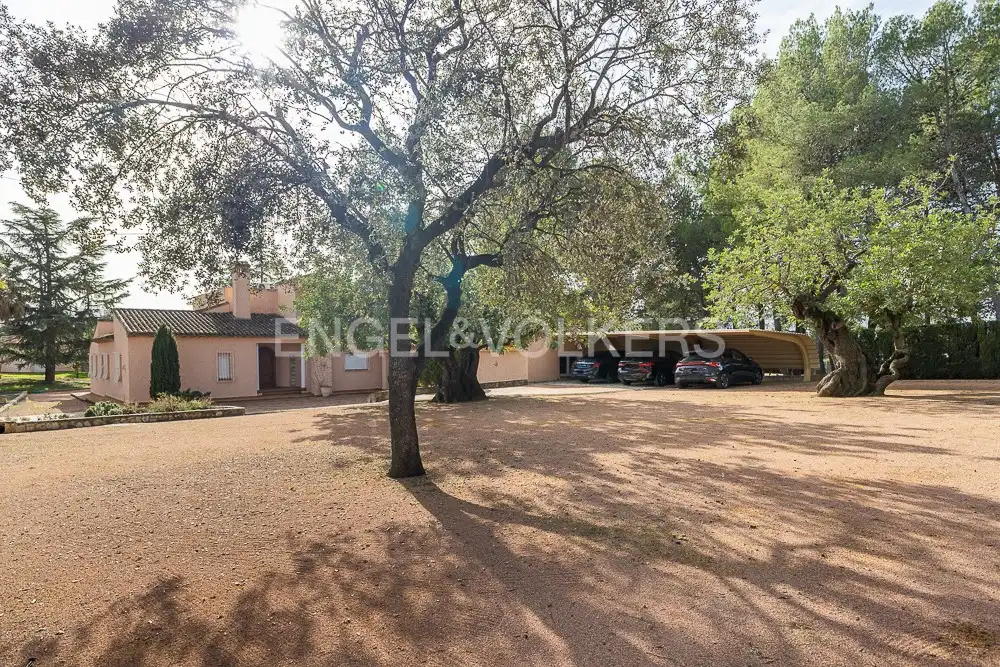Casa o xalet en venda en Ontinyent amb Calefacció, Jardí privat i Terrassa
