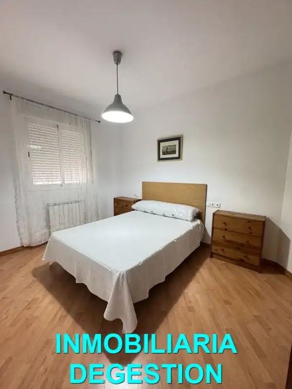 Dormitori de Apartament de lloguer en Centro ciudad