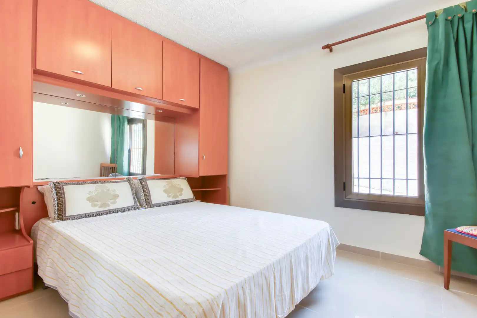 Habitación de Casa o chalet en venta en Roses con Aire acondicionado, Calefacción y Jardín privado