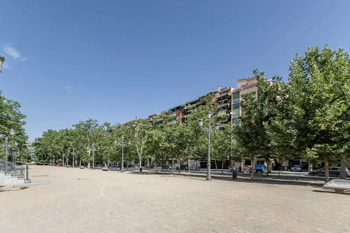 Außenansicht von Wohnung zur Miete in Granada mit Heizung und Terrasse