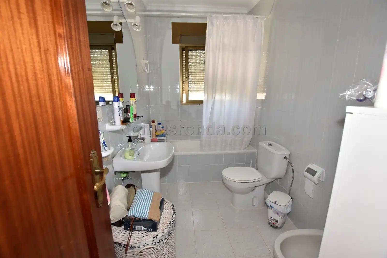 Baño de Finca rústica en venta en Ronda con Terraza y Amueblado