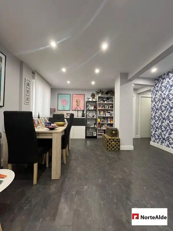 Comedor de Piso en venta en Barakaldo  con Calefacción