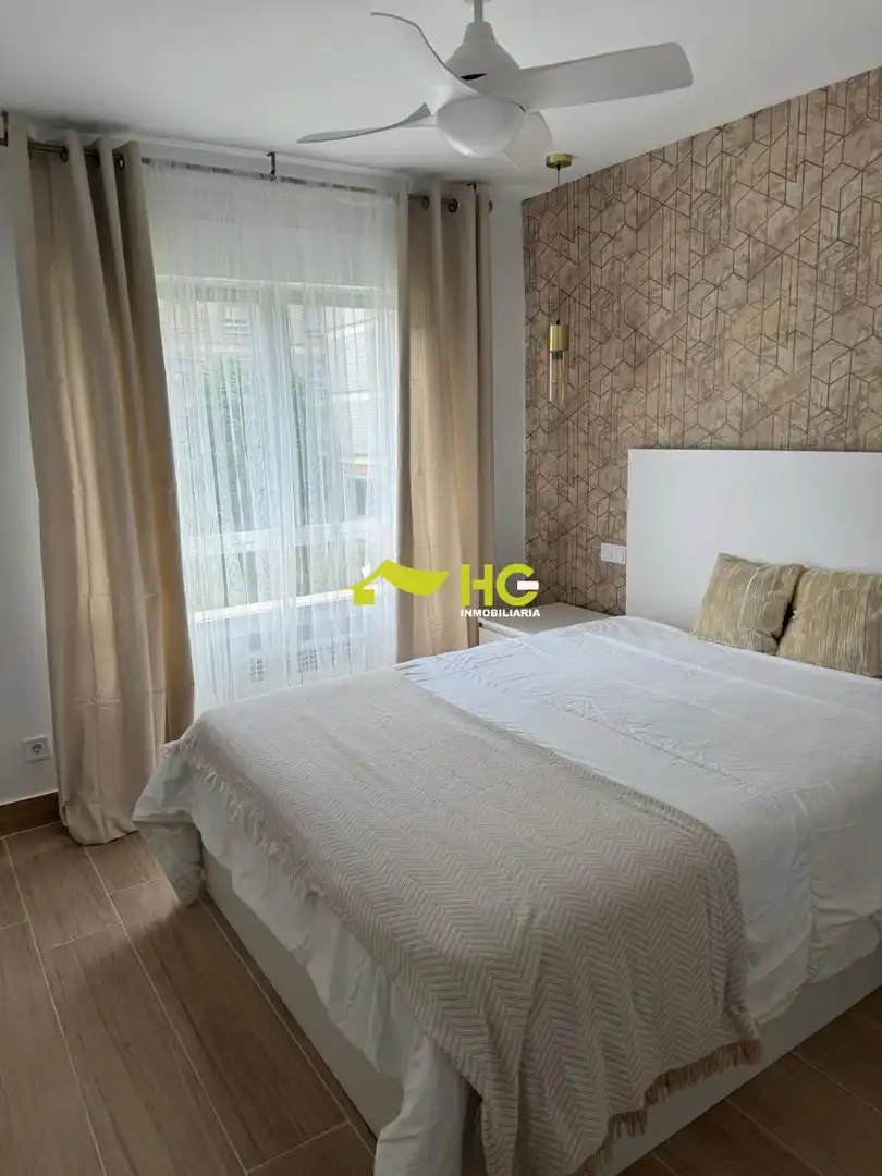 Habitación de Piso de alquiler en Alcorcón con Aire acondicionado, Calefacción y Amueblado