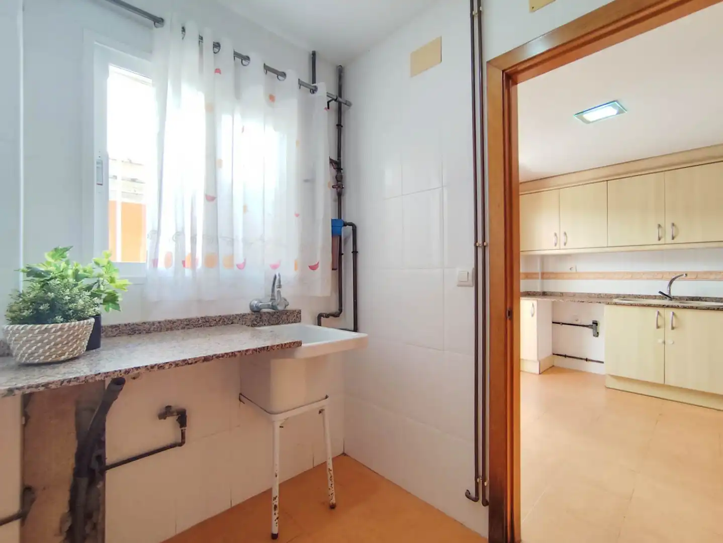 Kitchen of Detached homes for sale in Emperador  with Heating, Terrace and Balcony