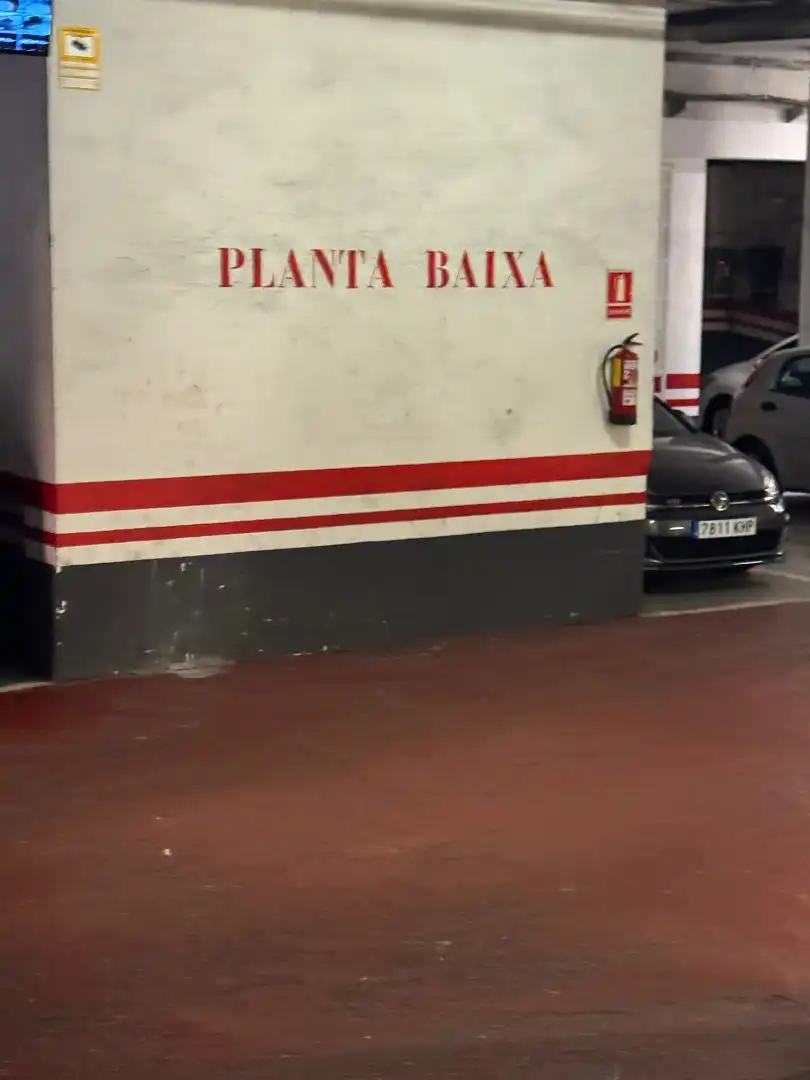 Aparcament amb ascensor en venda a Via Augusta, imagen 4