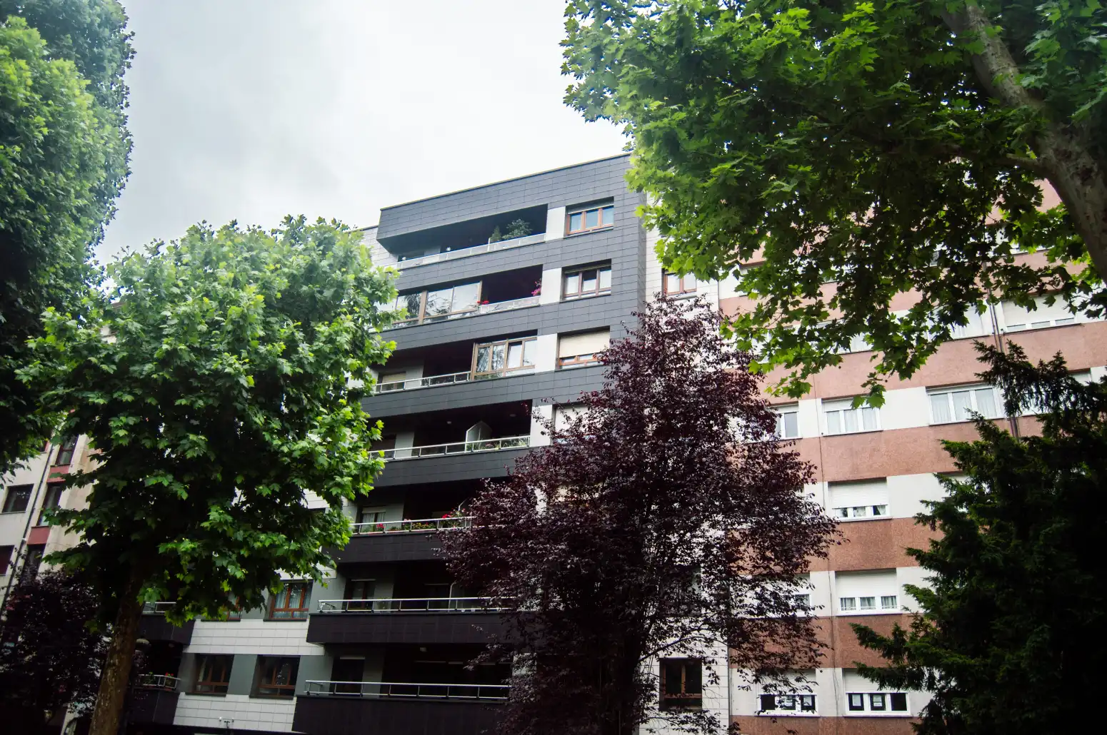 Vista exterior de Piso en venta en Langreo con Calefacción, Terraza y Trastero