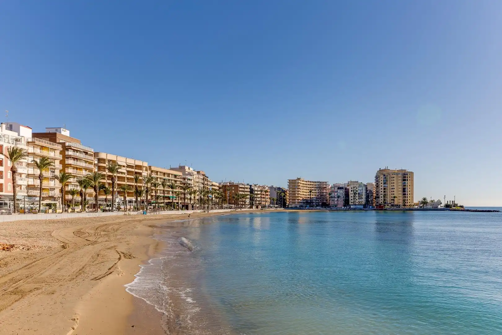 Exterior view of Study for sale in Torrevieja  with Air Conditioner, Terrace and Balcony