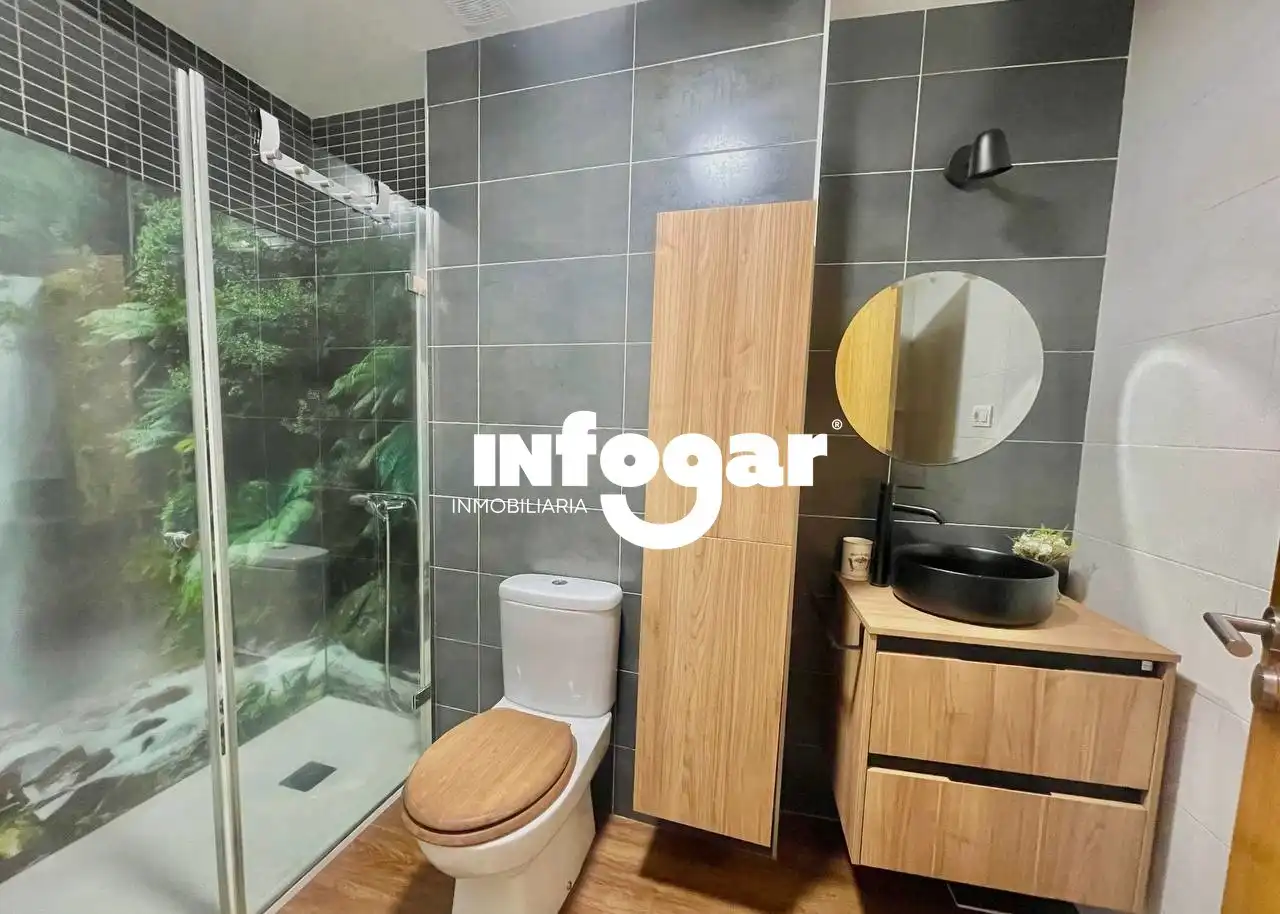 Bathroom of Flat for sale in A Guarda    with Heating, Parquet flooring and Storage room