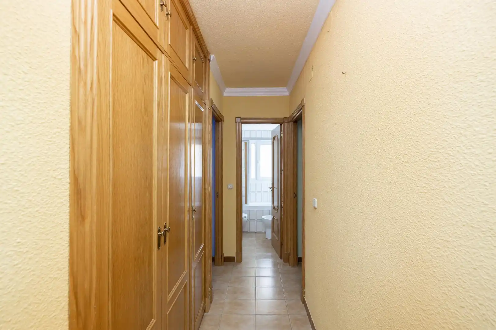 Piso en venta en Almuñécar con Calefacción, Terraza y Balcón