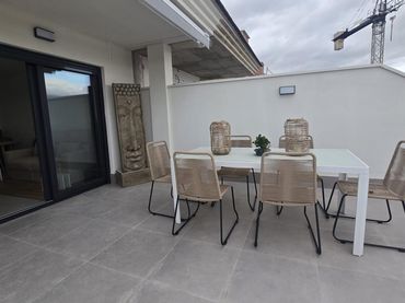 Appartement compact avec piscine à vendre à Calle sofre 10