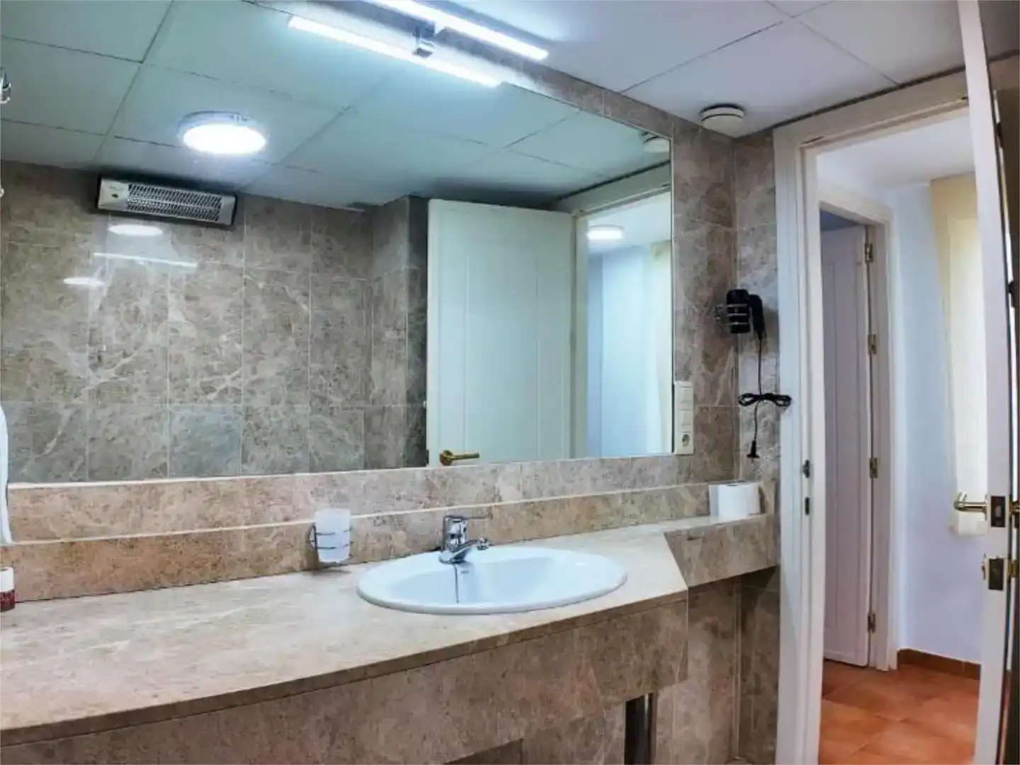 Bathroom of Flat for sale in Vera  with Air Conditioner and Swimming Pool