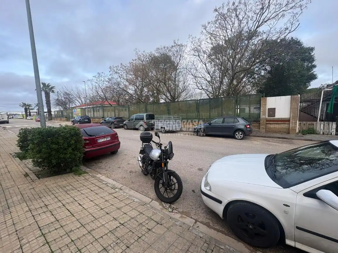 Casa aparellada amb terrassa en venda a Almensilla, imagen 20