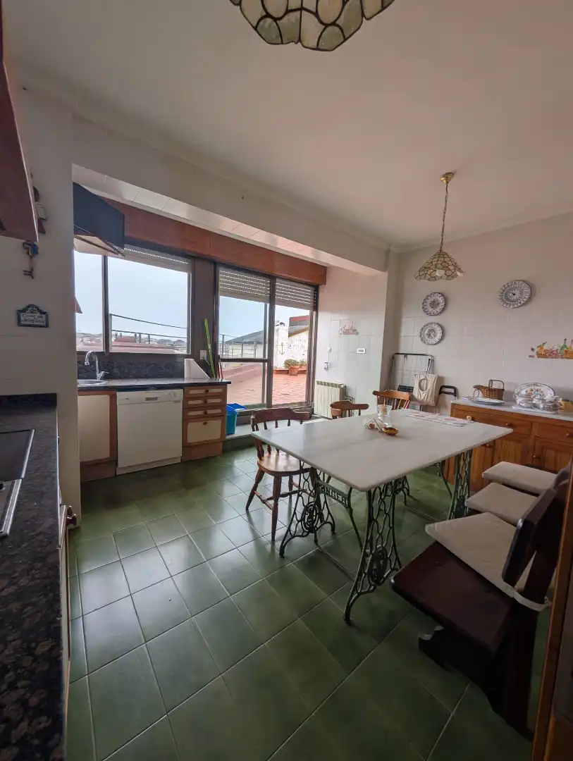 Cocina de Piso en venta en Santander con Calefacción, Terraza y Trastero