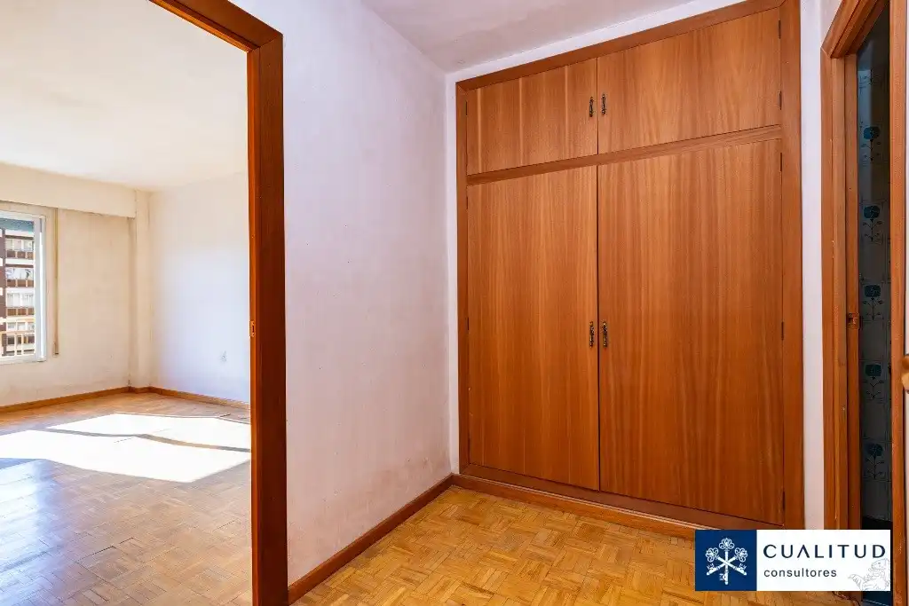 Habitación de Piso en venta en Castellón de la Plana / Castelló de la Plana con Balcón