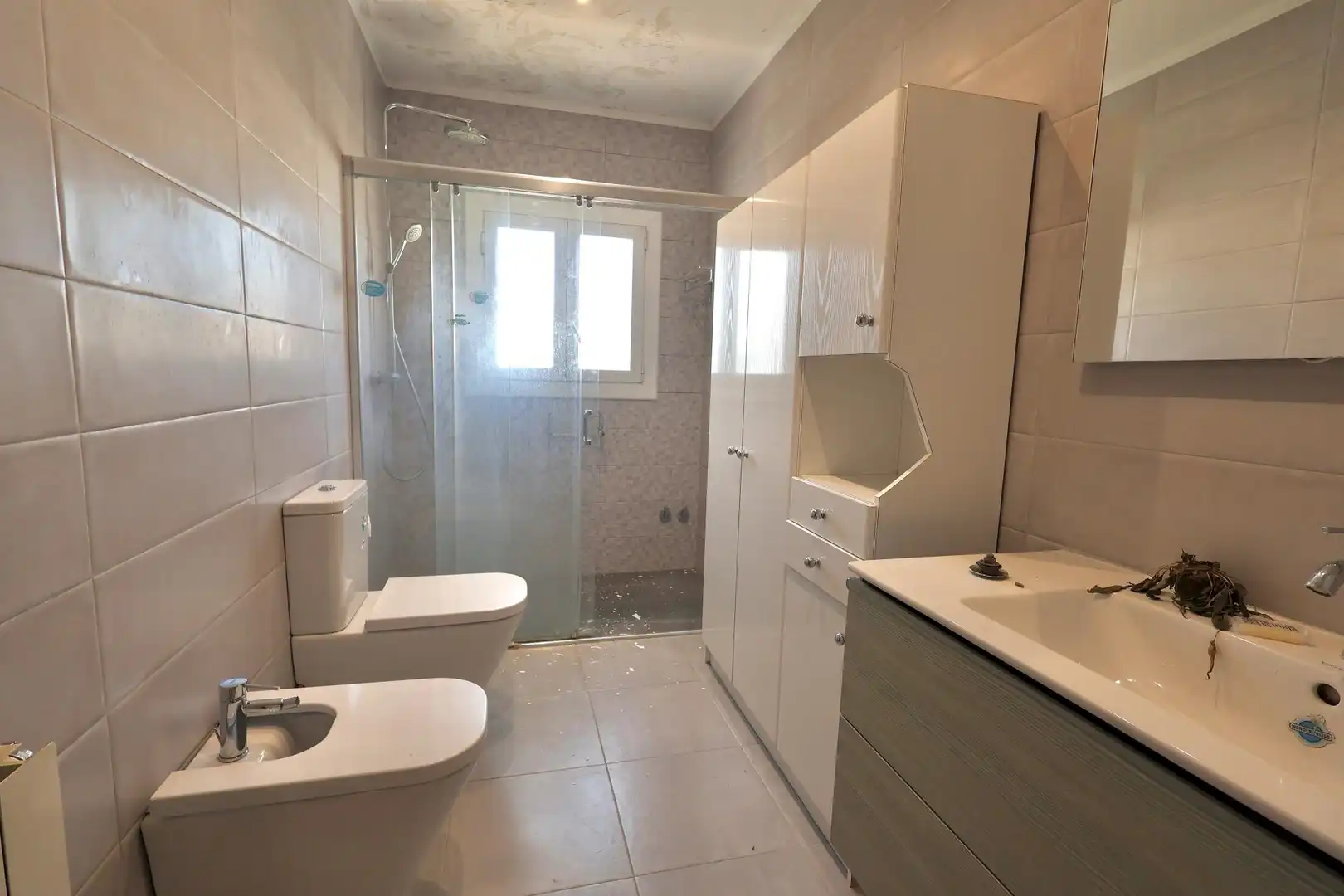 Badezimmer von Country house zum Verkauf in Vidreres