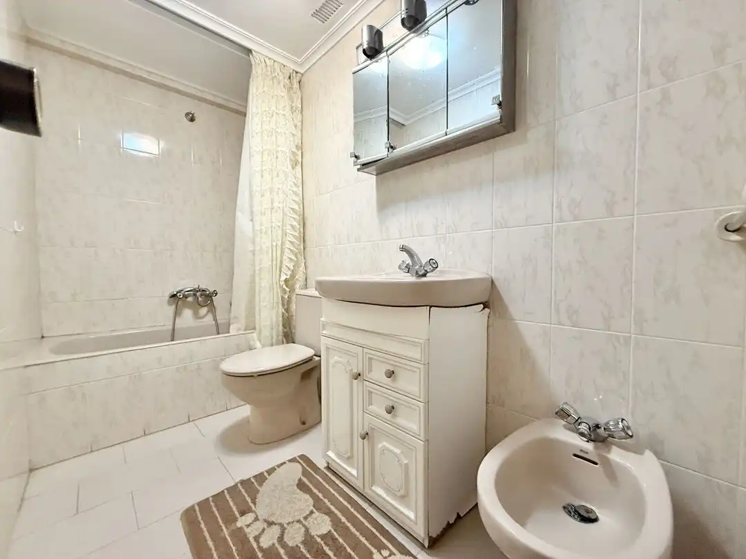Baño de Piso en venta en Elgoibar con Calefacción, Terraza y Amueblado