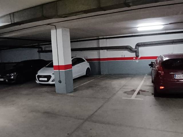 Garaje en Alquiler en Calle San Fructuoso, 5 en Zona Alta