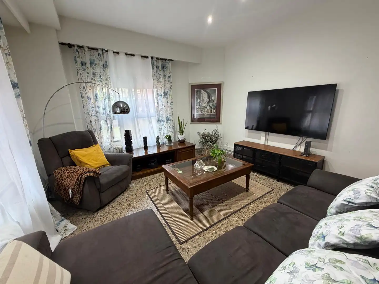 Living room of Flat for sale in Valencia  with Air Conditioner and Heating