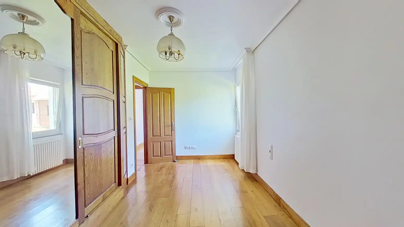 Habitación de Casa o chalet en venta en Alfoz de Lloredo con Calefacción, Jardín privado y Parquet