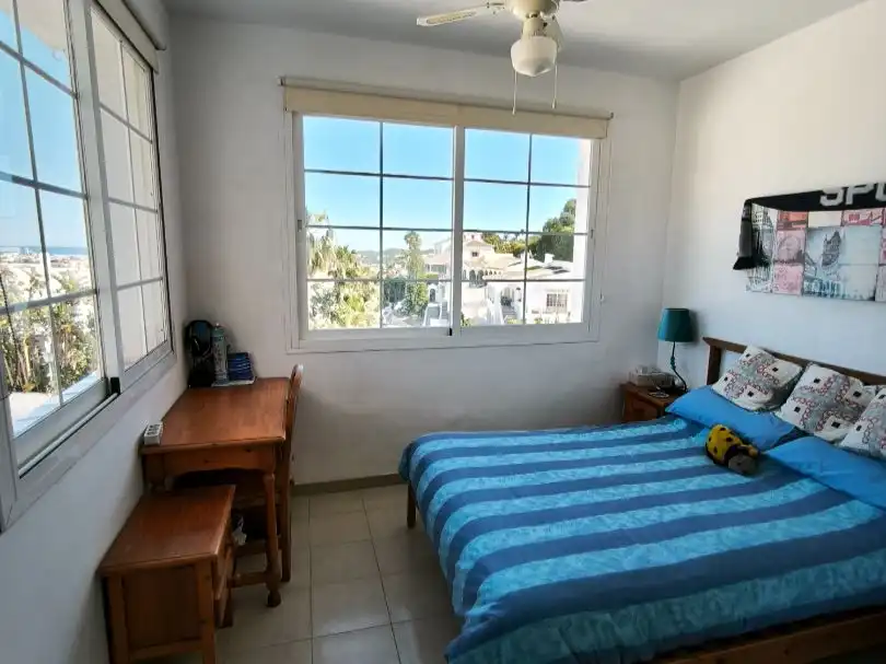 Dormitori de Casa o xalet en venda en Mijas amb Aire condicionat, Terrassa i Piscina
