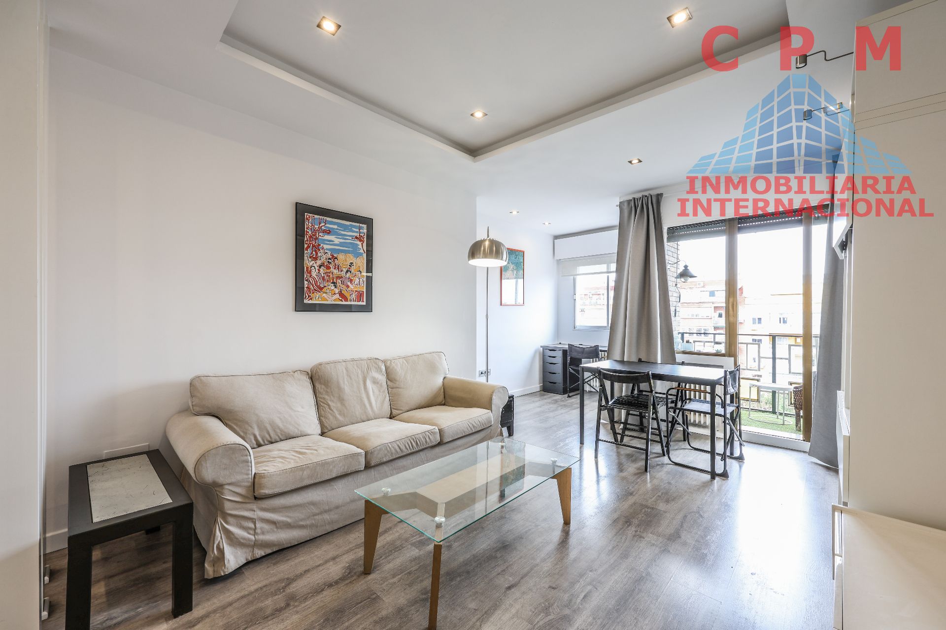 Sala d'estar de Pis de lloguer en  Madrid Capital amb Aire condicionat, Calefacció i Parquet