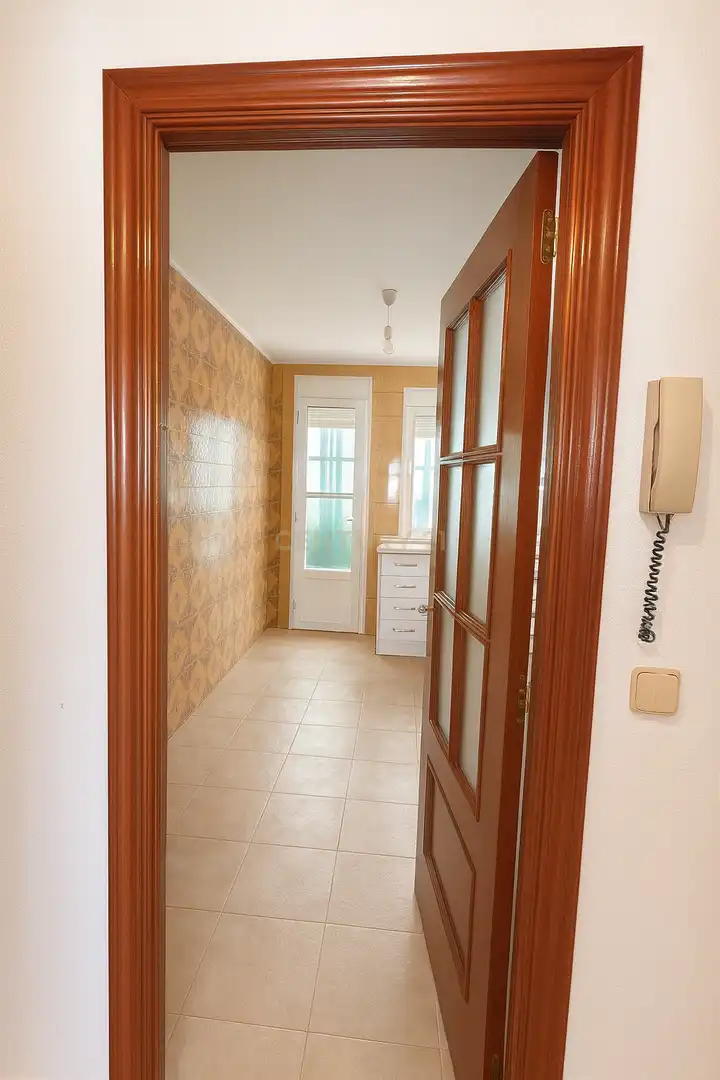 Flat for sale in Trujillo  with Air Conditioner, Oven and Washing machine