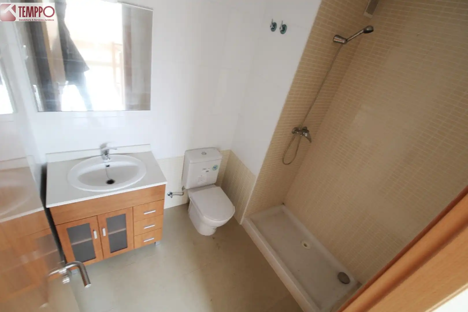 Baño de Casa adosada en venta en Llorenç del Penedès con Calefacción, Jardín privado y Terraza