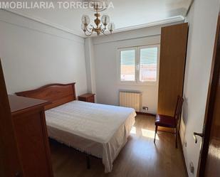 Dormitori de Pis de lloguer en Valladolid Capital amb Moblat i TV