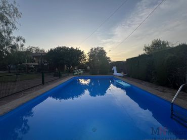 Chalet con piscina en venta en SERRADAL