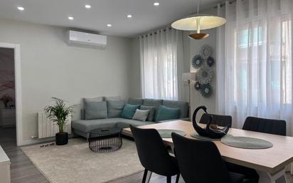 Sala d'estar de Pis en venda en  Barcelona Capital amb Aire condicionat, Calefacció i Parquet