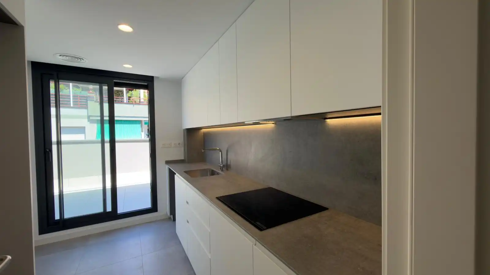 Kitchen of Attic for sale in Esplugues de Llobregat  with Air Conditioner, Heating and Terrace