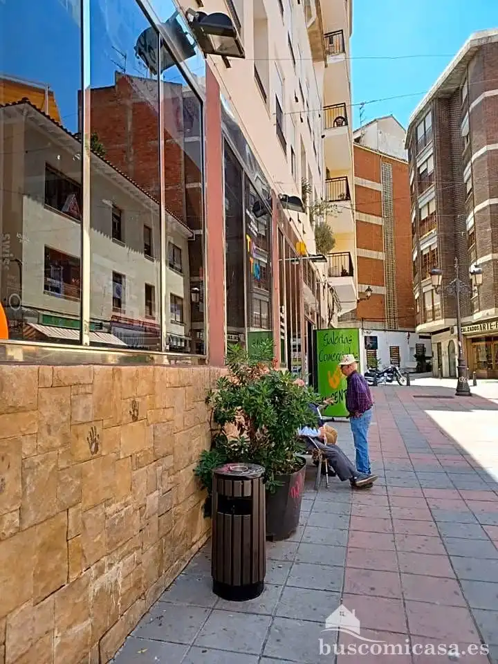 Local comercial en venda a Serrano, imagen 2