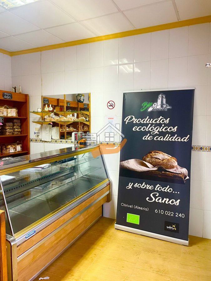 Building for sale in Chirivel