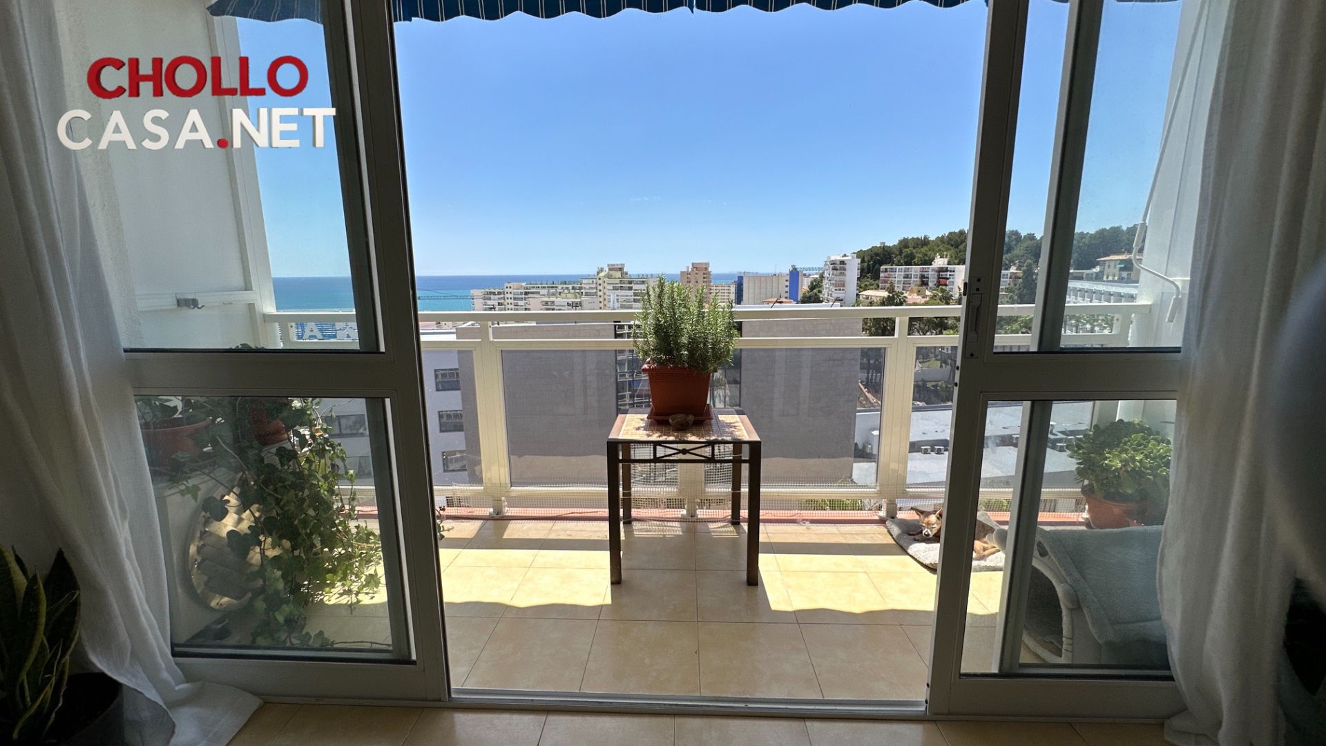 Vista exterior de Pis en venda en Torremolinos amb Aire condicionat, Terrassa i Moblat