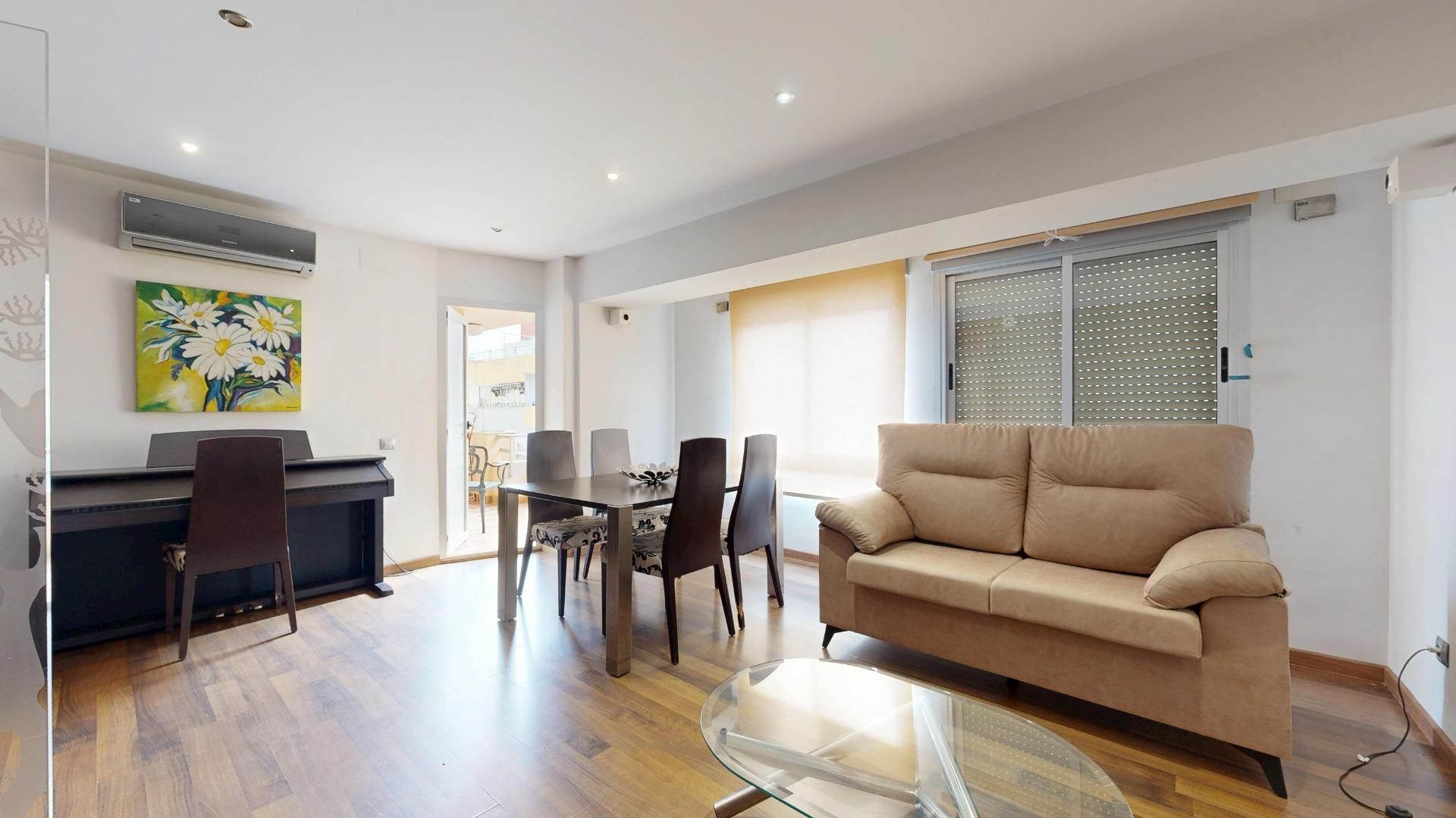 Sala d'estar de Pis en venda en Ontinyent amb Balcó