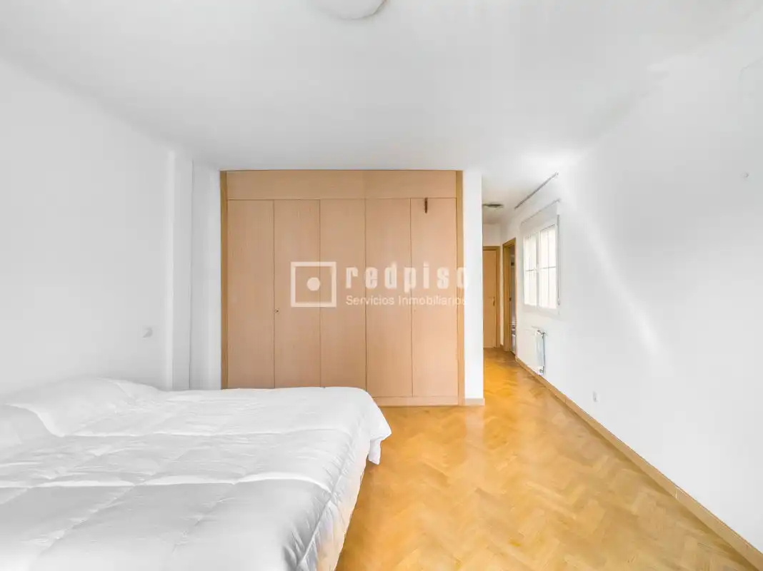 Habitación de Casa o chalet en venta en Rivas-Vaciamadrid con Calefacción, Jardín privado y Trastero